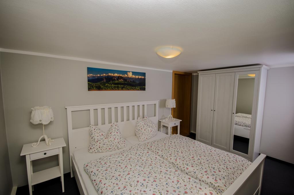 Ferienhaus Rosalie Altendorf  Екстер'єр фото