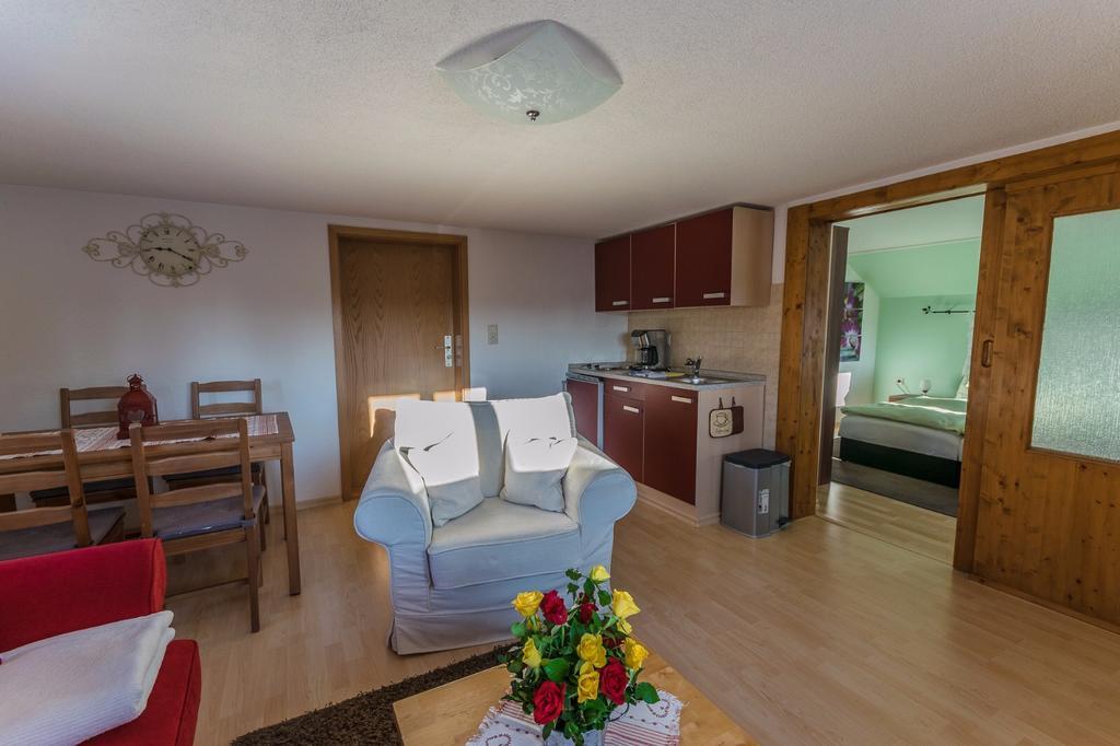 Ferienhaus Rosalie Altendorf  Екстер'єр фото